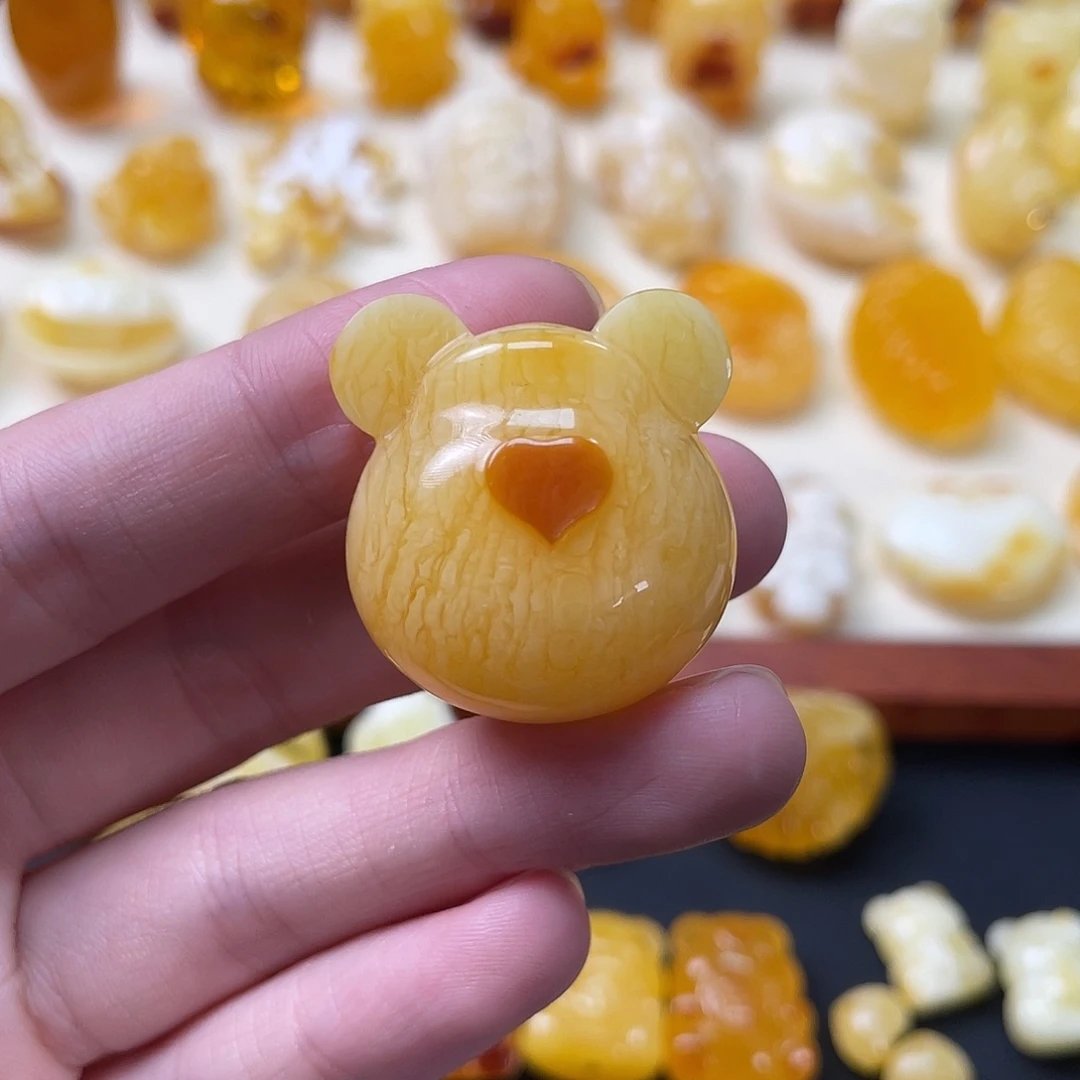 琥珀珠宝奇石未镶嵌