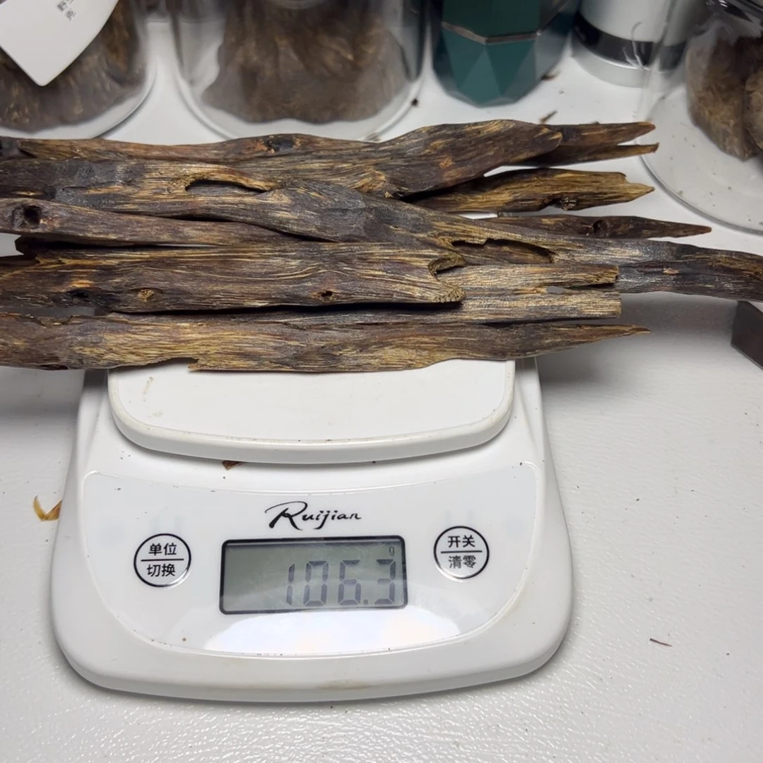 树脂制品宇*海南陆河树106克