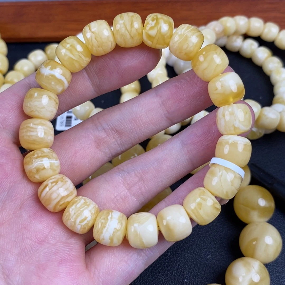 琥珀未镶嵌珠宝奇石30