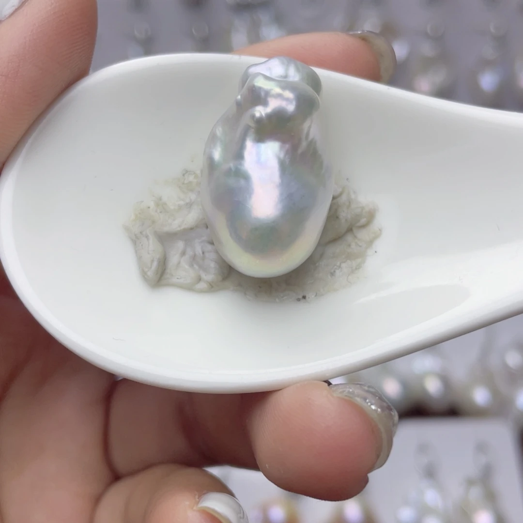 颈饰淡水珍珠未镶嵌