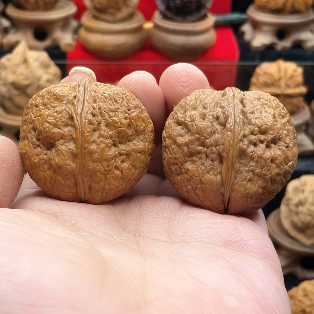 猴头核桃吊坠饕餮