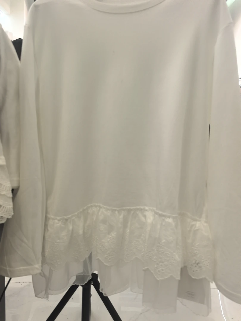2025春款白色纯棉中长款蕾丝花边打底衫