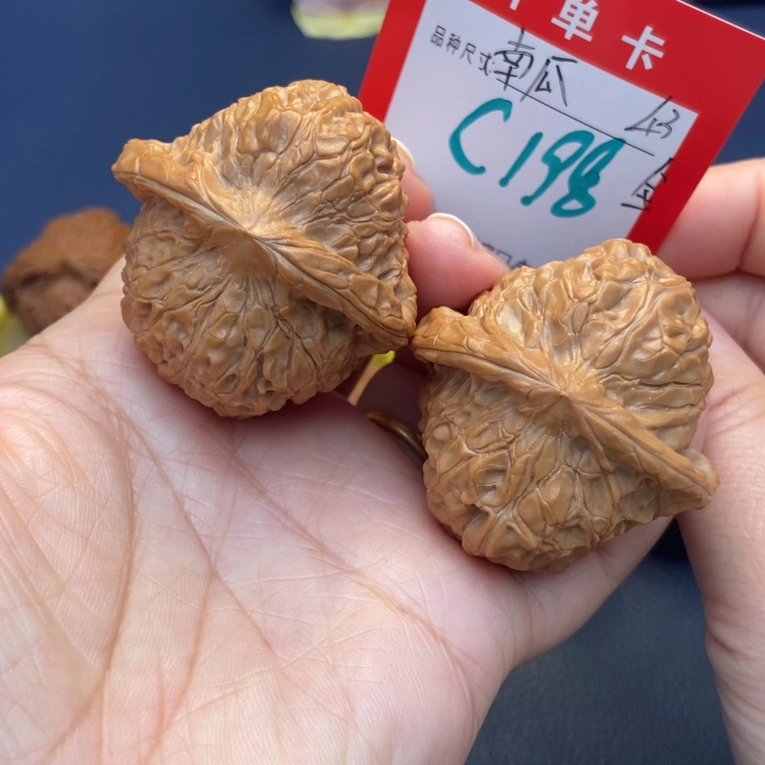 文玩核桃吊坠文玩核桃