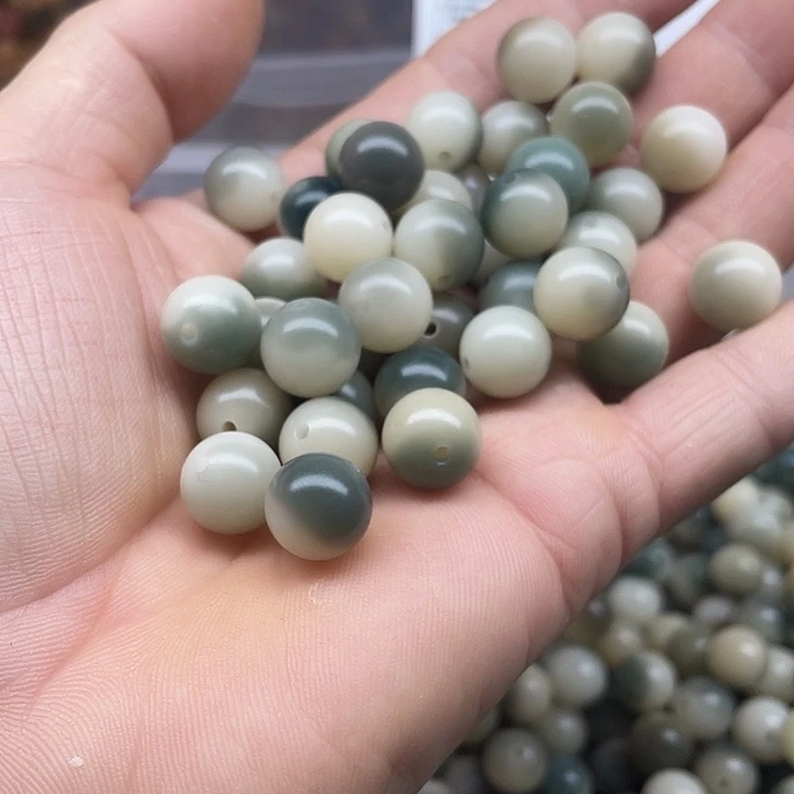 白玉菩提吊坠11精品绿飘花100颗➕灯牌100颗