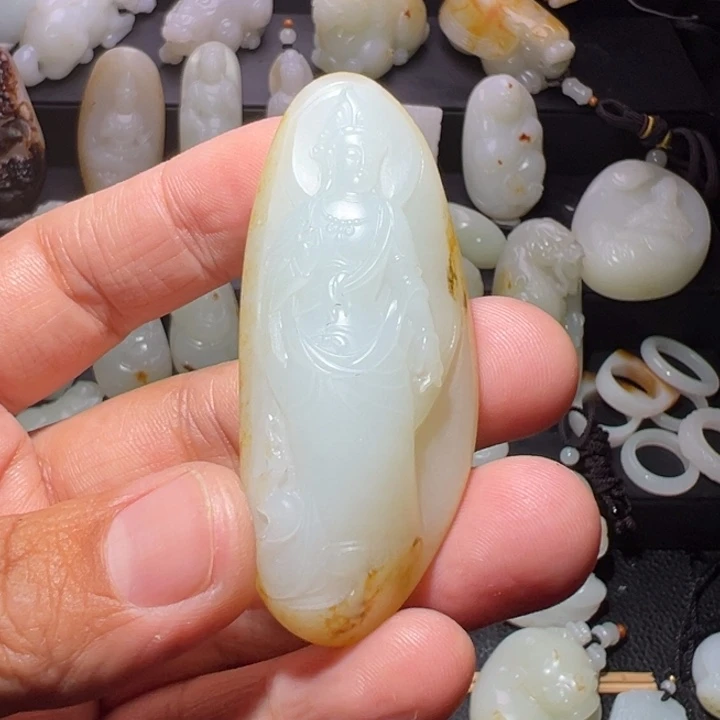 和田玉未镶嵌颈饰董*邪