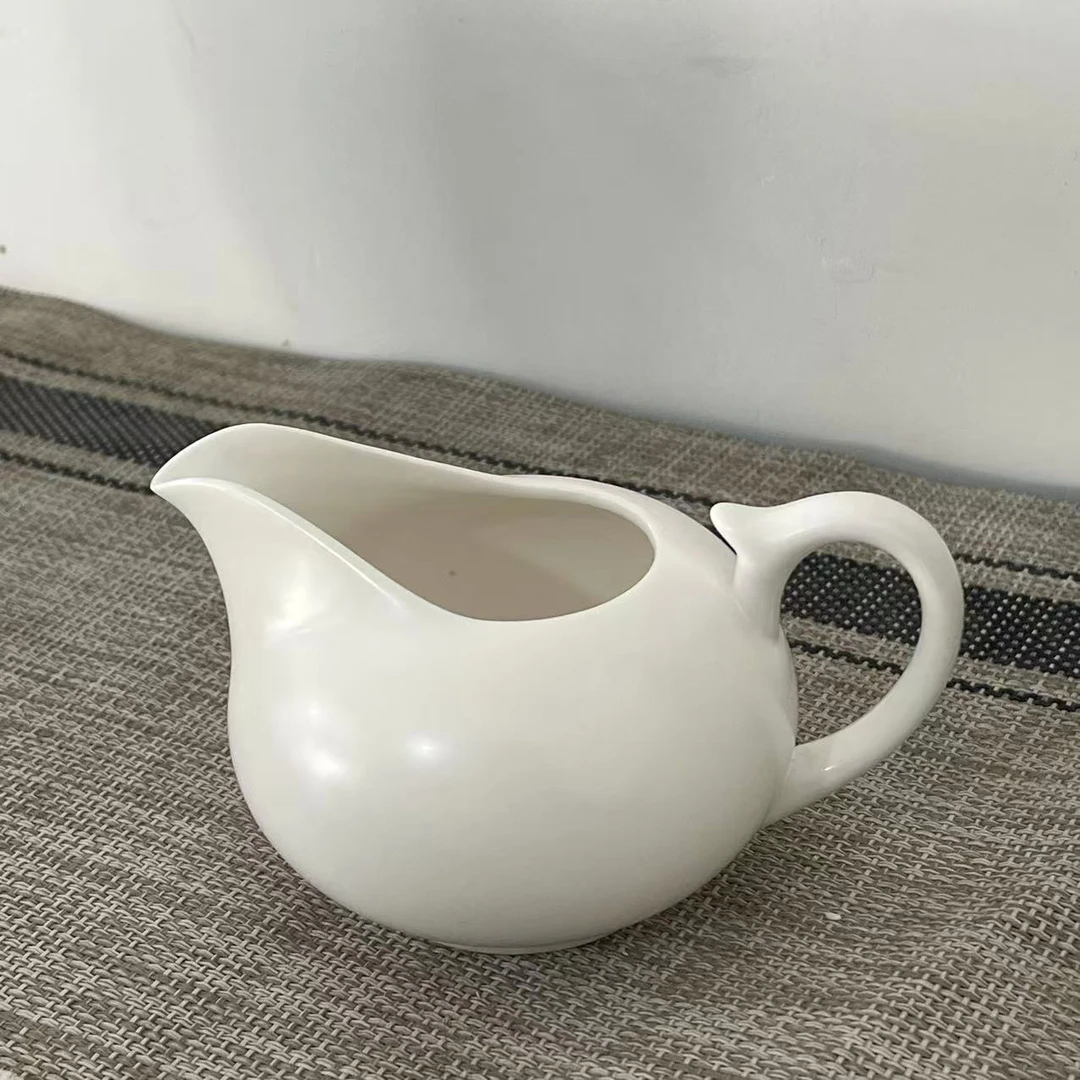 1只装微瑕长约7.5cm高约6cm容量约160cc日常高温陶瓷羊脂玉公道杯