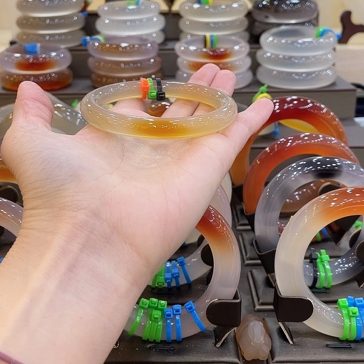 玛瑙/玉髓未镶嵌手镯18