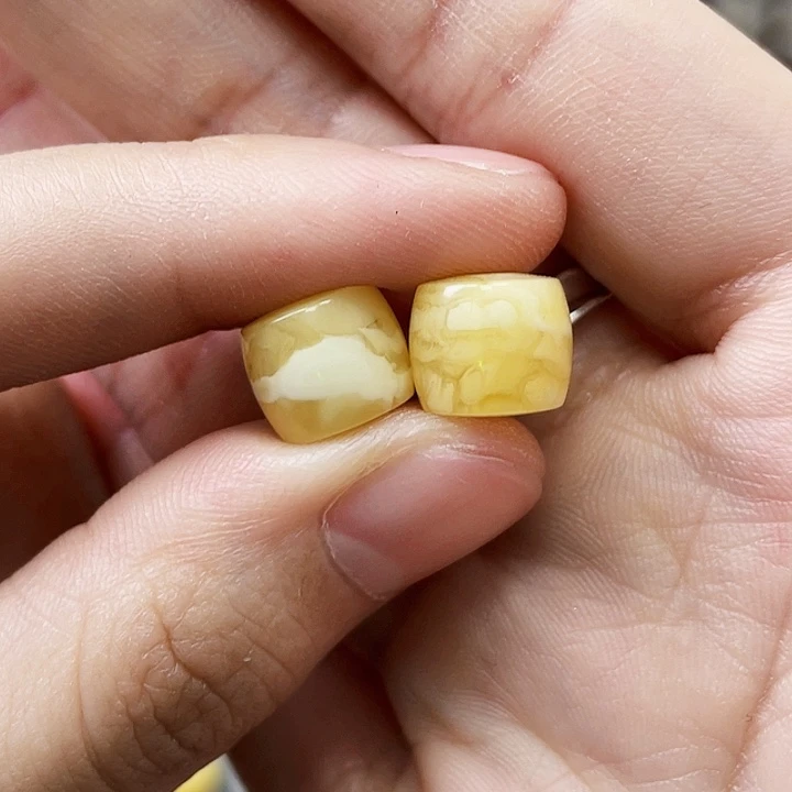 未镶嵌琥珀珠宝奇石10*8.5mm浓蜡妖花 瑕