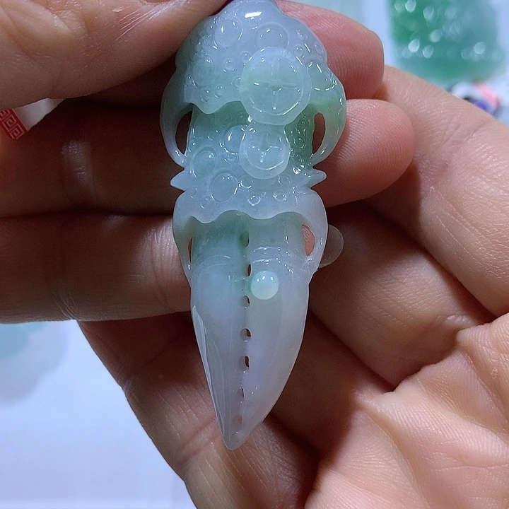 翡翠未镶嵌颈饰天然翡翠A货吊坠