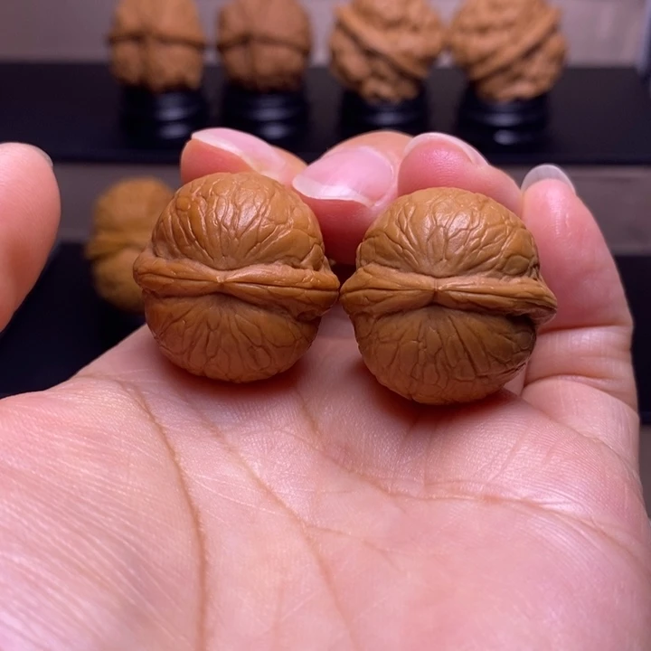 文玩核桃把件蛇皮球17