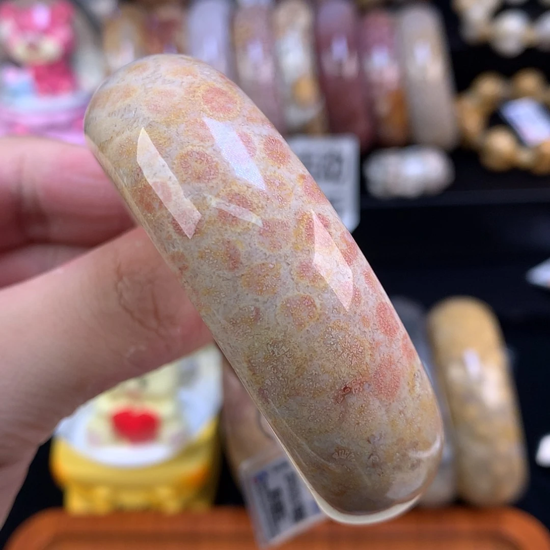 【闪购商品】颈饰未镶嵌硅化珊瑚（珊瑚玉）65号粉彩沙沙57圈