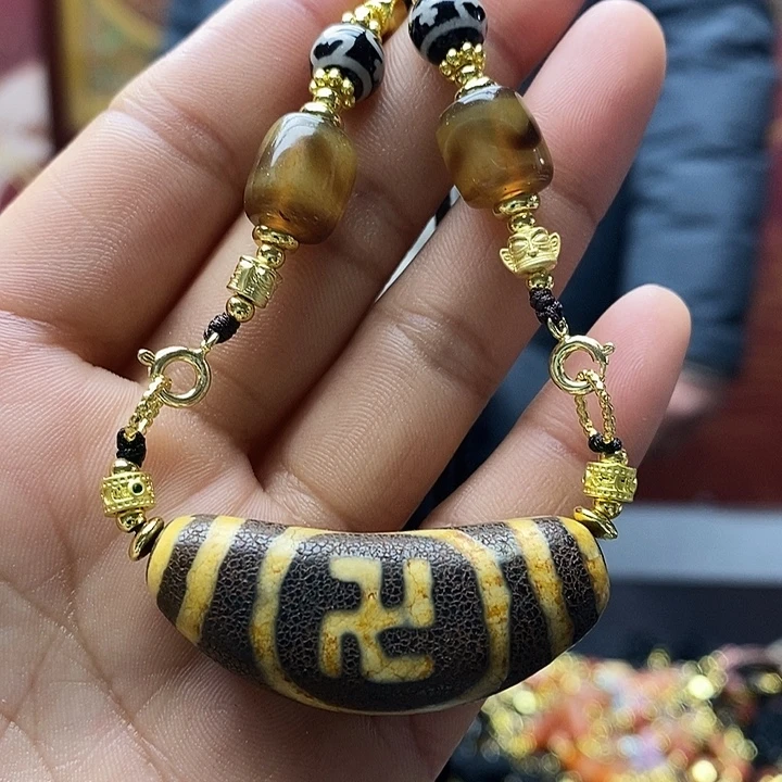 玛瑙/玉髓合金颈饰