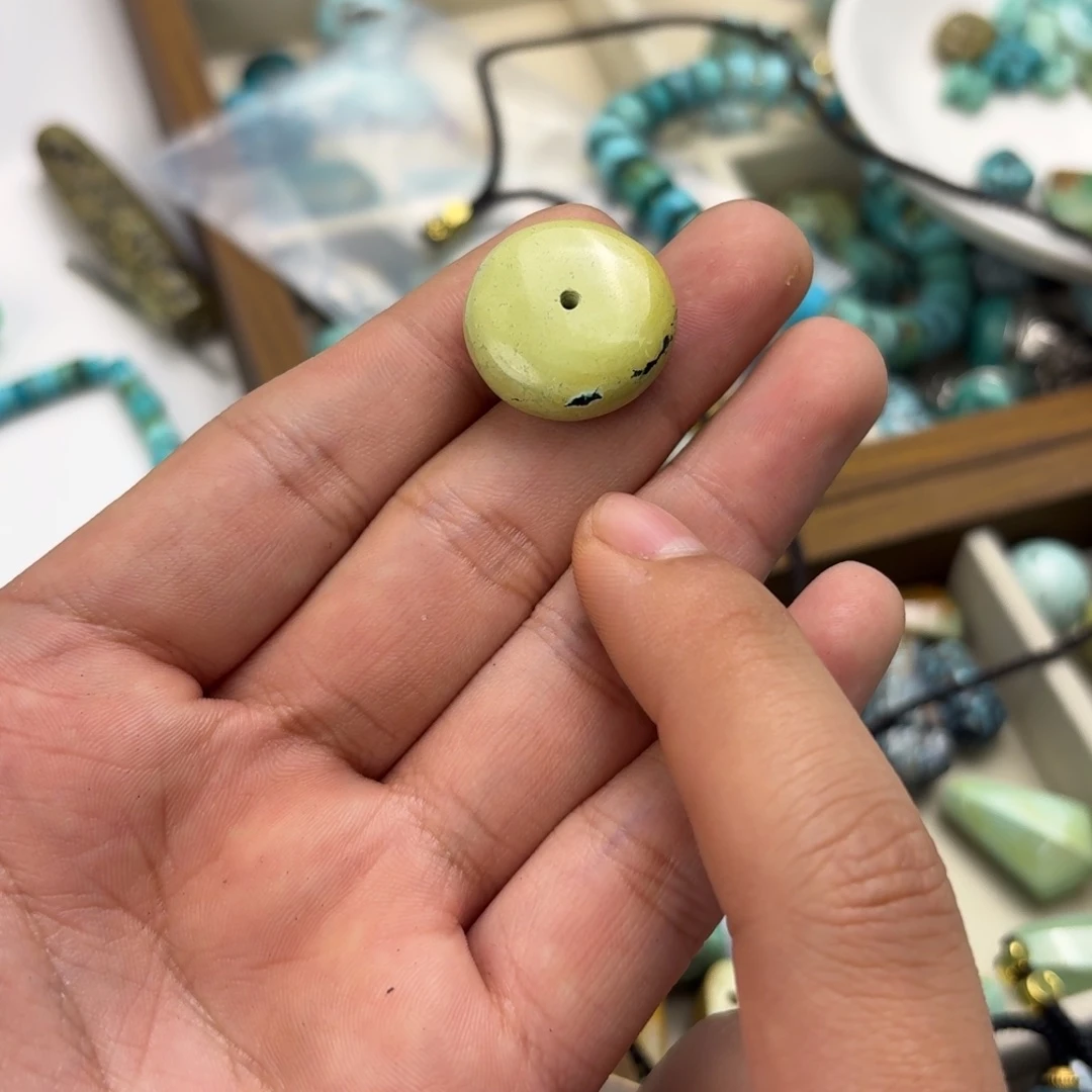 南红玛瑙未镶嵌绿松石