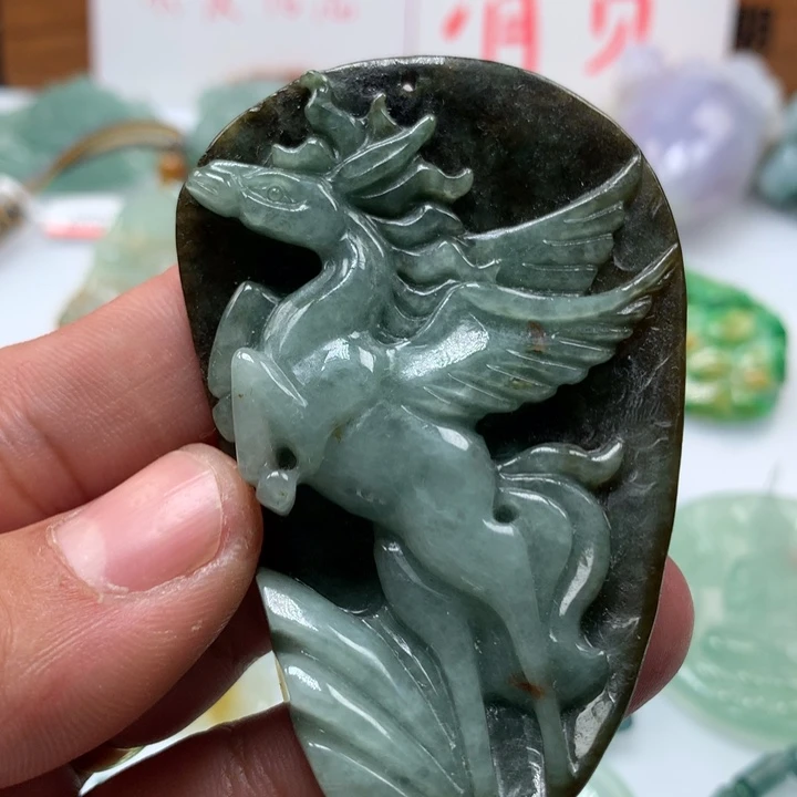 翡翠颈饰未镶嵌保真天然a货翡翠