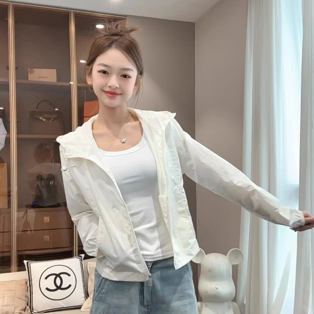 薄款防晒衣外套女上衣夏季2025年新款修身透气显瘦时尚连帽外套