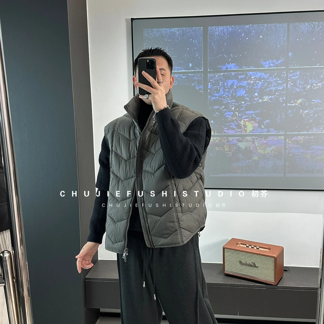 CHUJIE冬季新款潮牌立领白鸭绒波浪纹廓形龟背羽绒马甲男