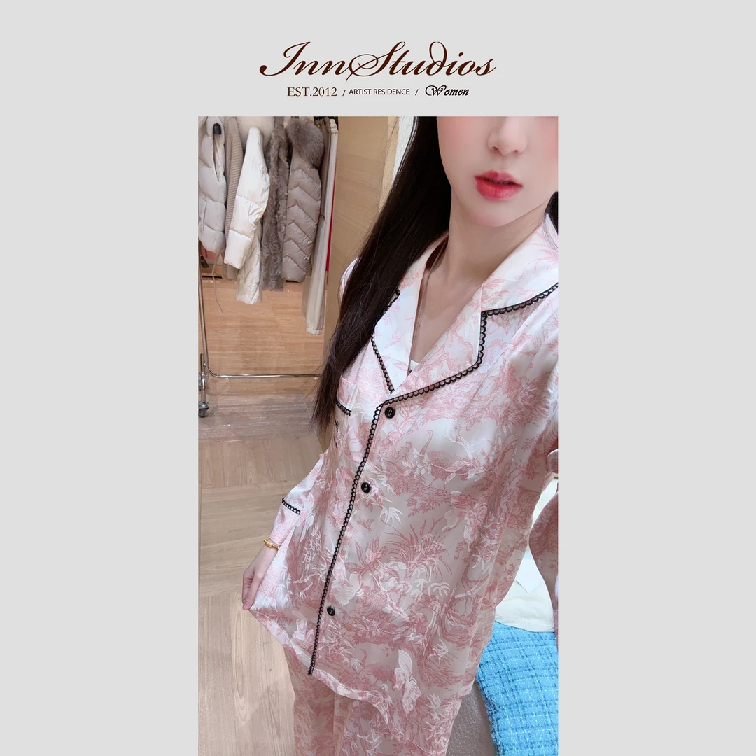 Innstudios 粉色黑蕾丝边睡衣套装