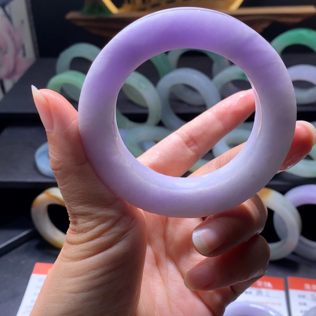 定制翡翠未镶嵌翡翠手镯