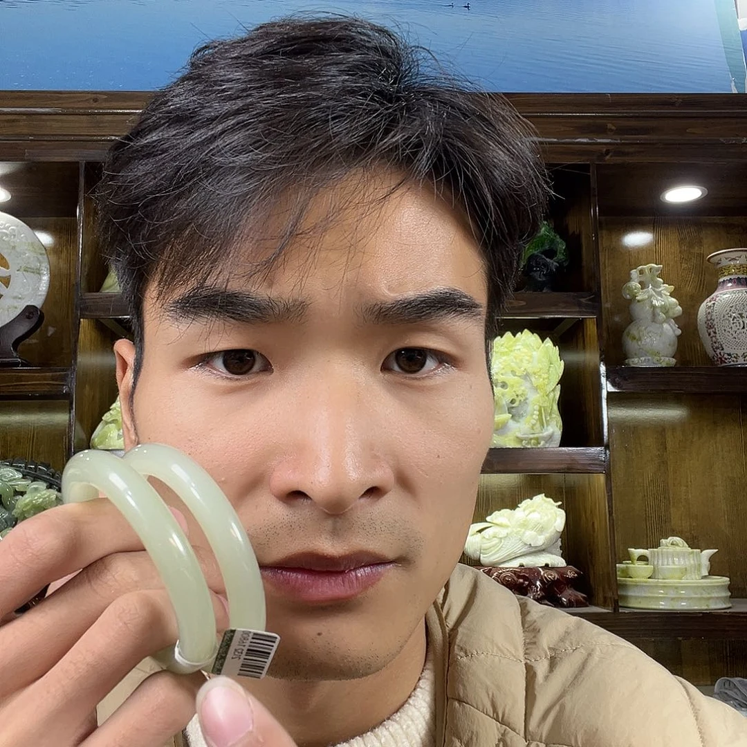 未镶嵌手镯和田玉多样性拍一发一