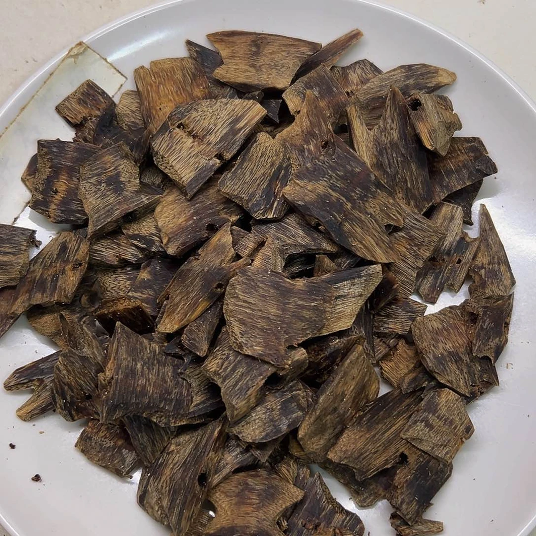 沉香沉香碎屑白露高油块料100克