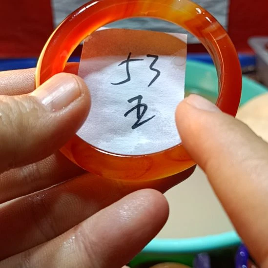 玛瑙/玉髓手镯未镶嵌