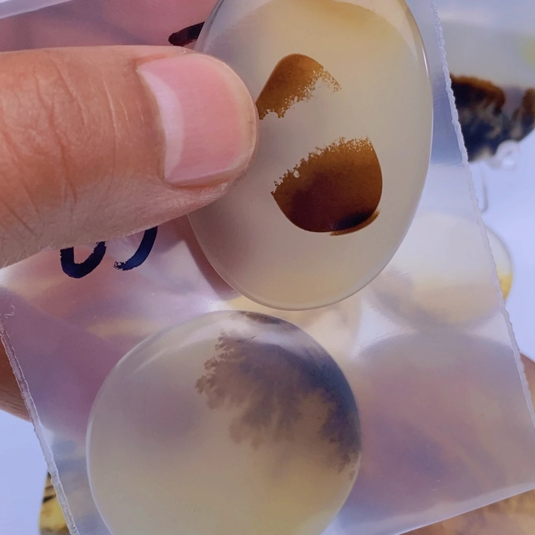 玛瑙/玉髓颈饰未镶嵌春**石