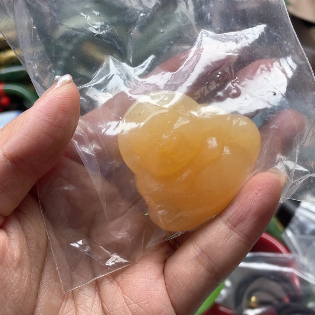 颈饰未镶嵌石英岩玉