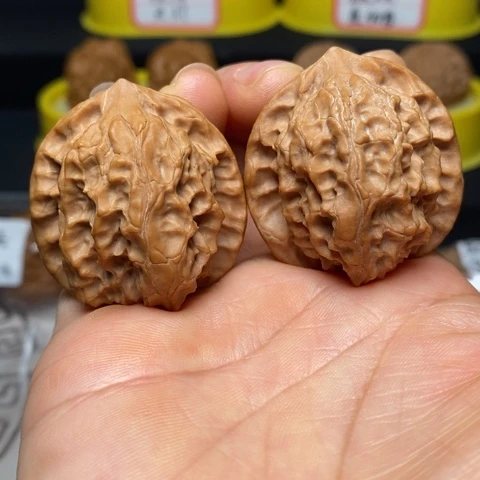 文玩核桃全品玲珑狮子头尺37