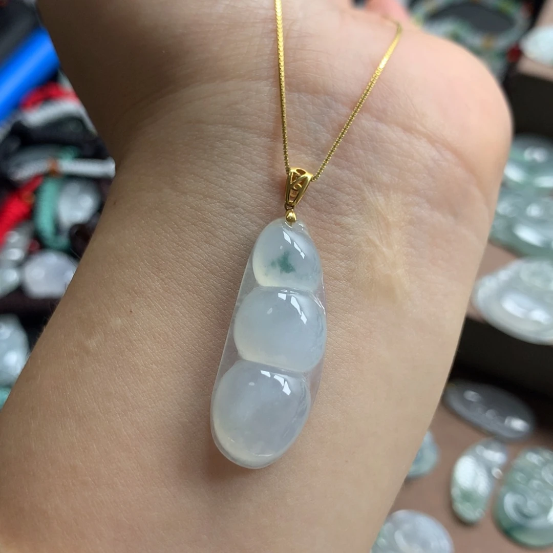 翡翠18K金镶嵌颈饰天然翡翠