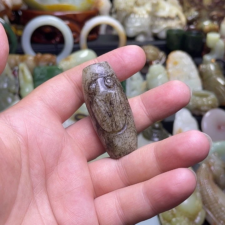 和田玉（糖玉）未镶嵌挂件