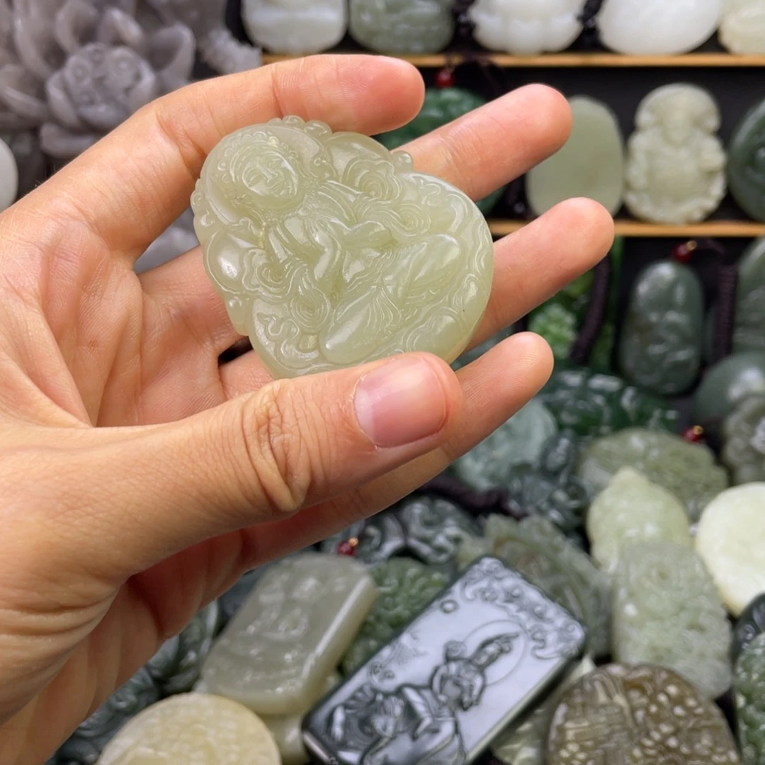 和田玉未镶嵌颈饰