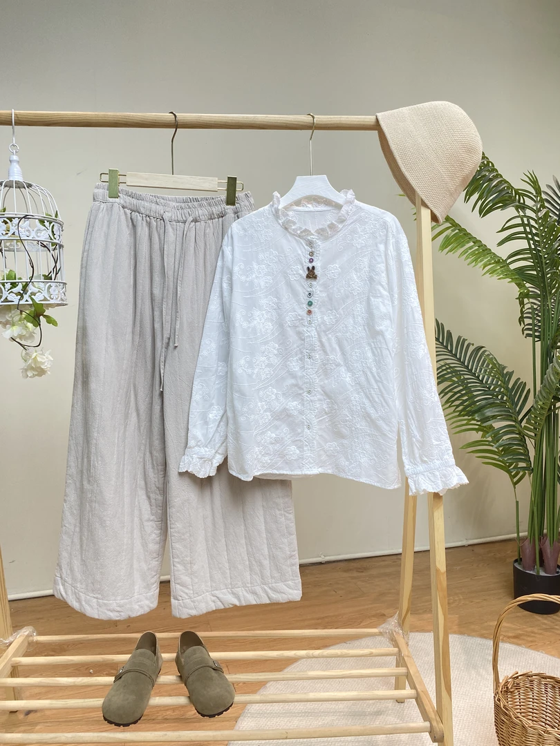 【木耳边花边彩扣刺绣棉纱衬衫】9136