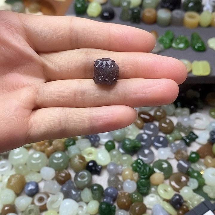 未镶嵌和田玉挂件醒狮