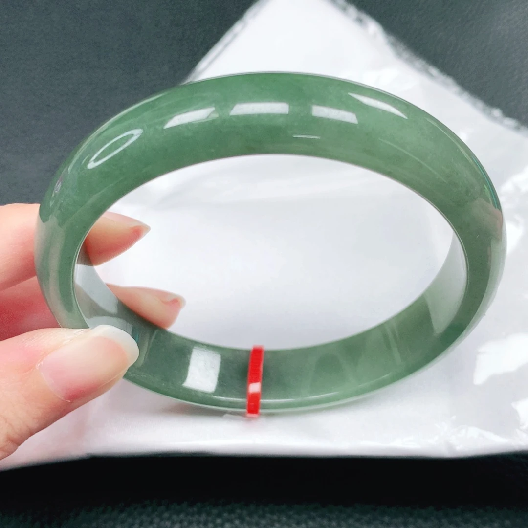 翡翠未镶嵌手镯64圈