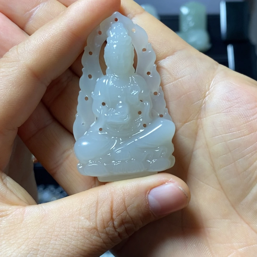 和田玉未镶嵌颈饰