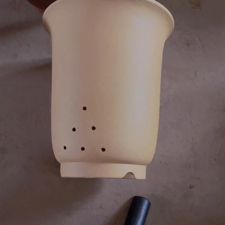 紫砂花盆口径24高度28微瑕