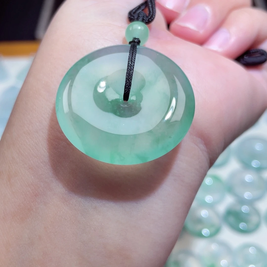 颈饰未镶嵌翡翠扣子