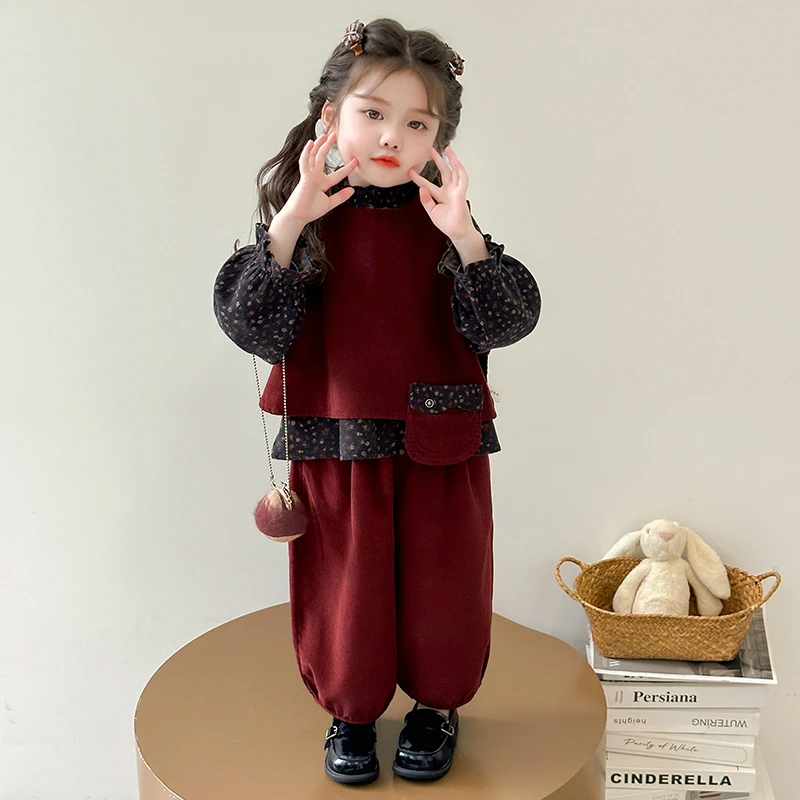 女童碎花套装秋装2025新款儿童春秋季洋气马甲宝宝早秋时髦三件套