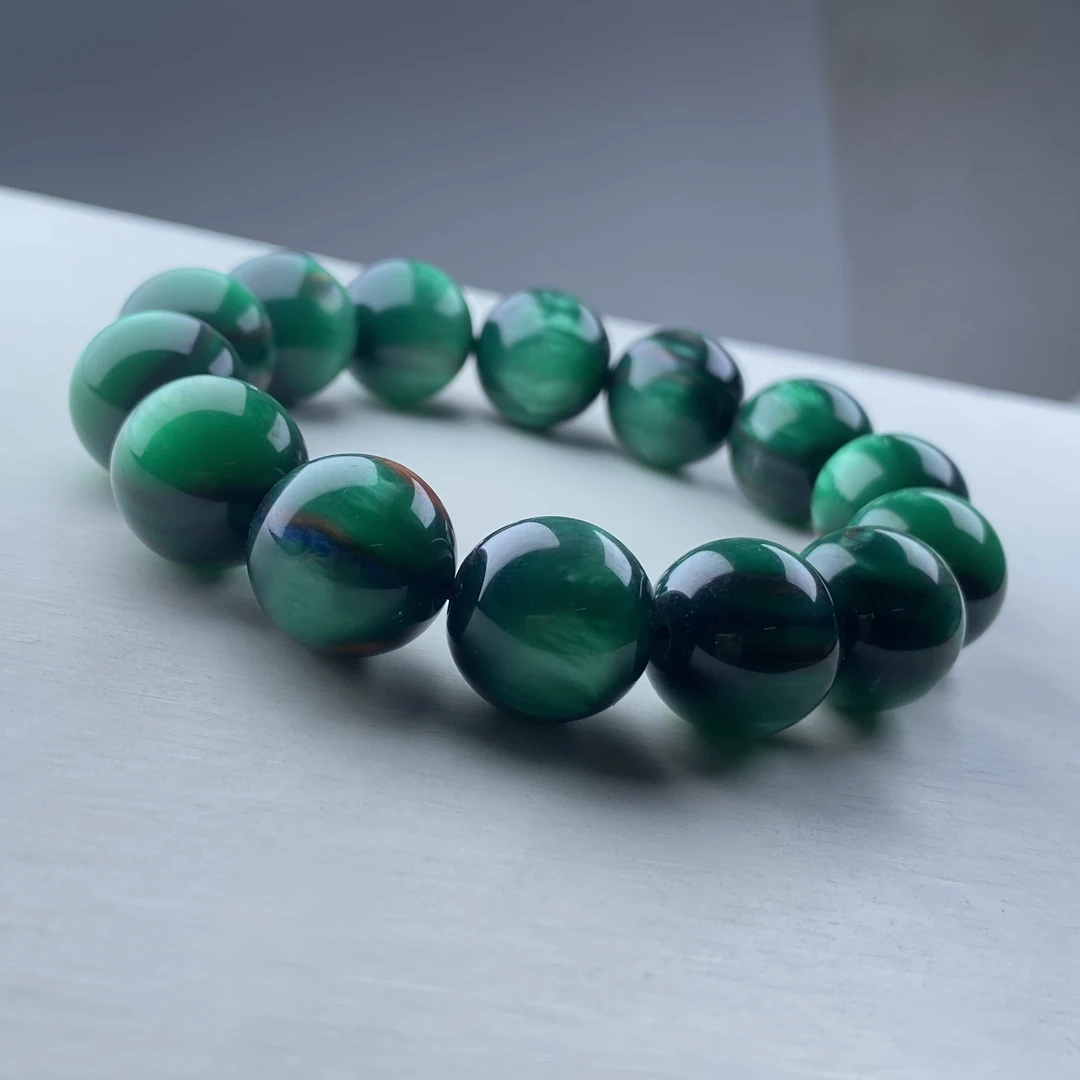 SZ-190号高品质绿眼16mm多样性发一件