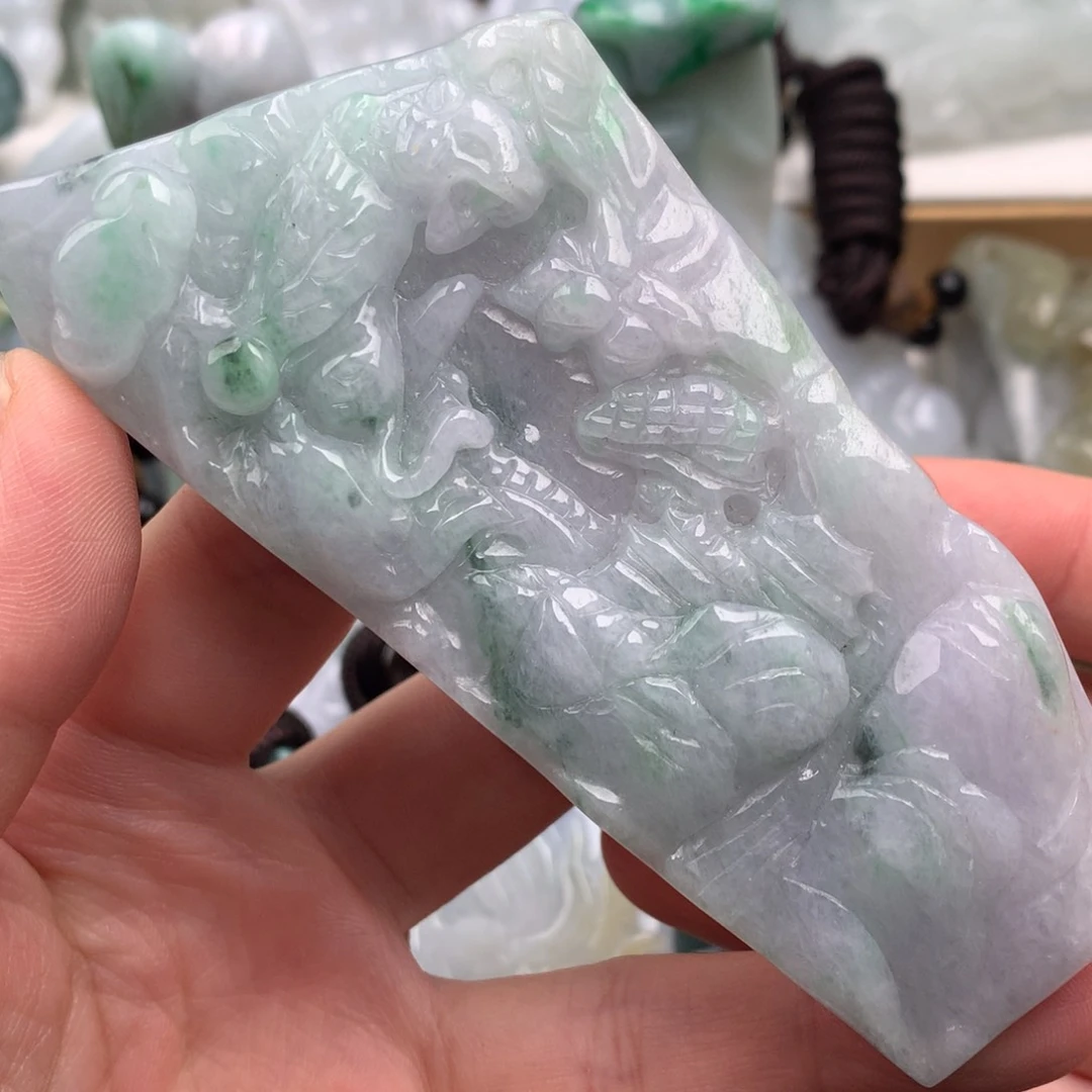 吊坠(不含链)未镶嵌翡翠