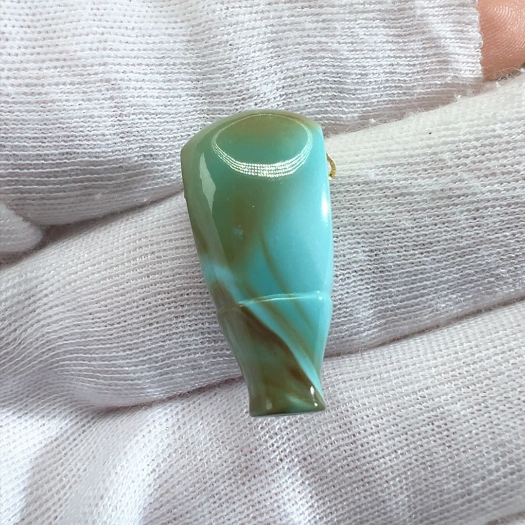 绿松石配饰未镶嵌