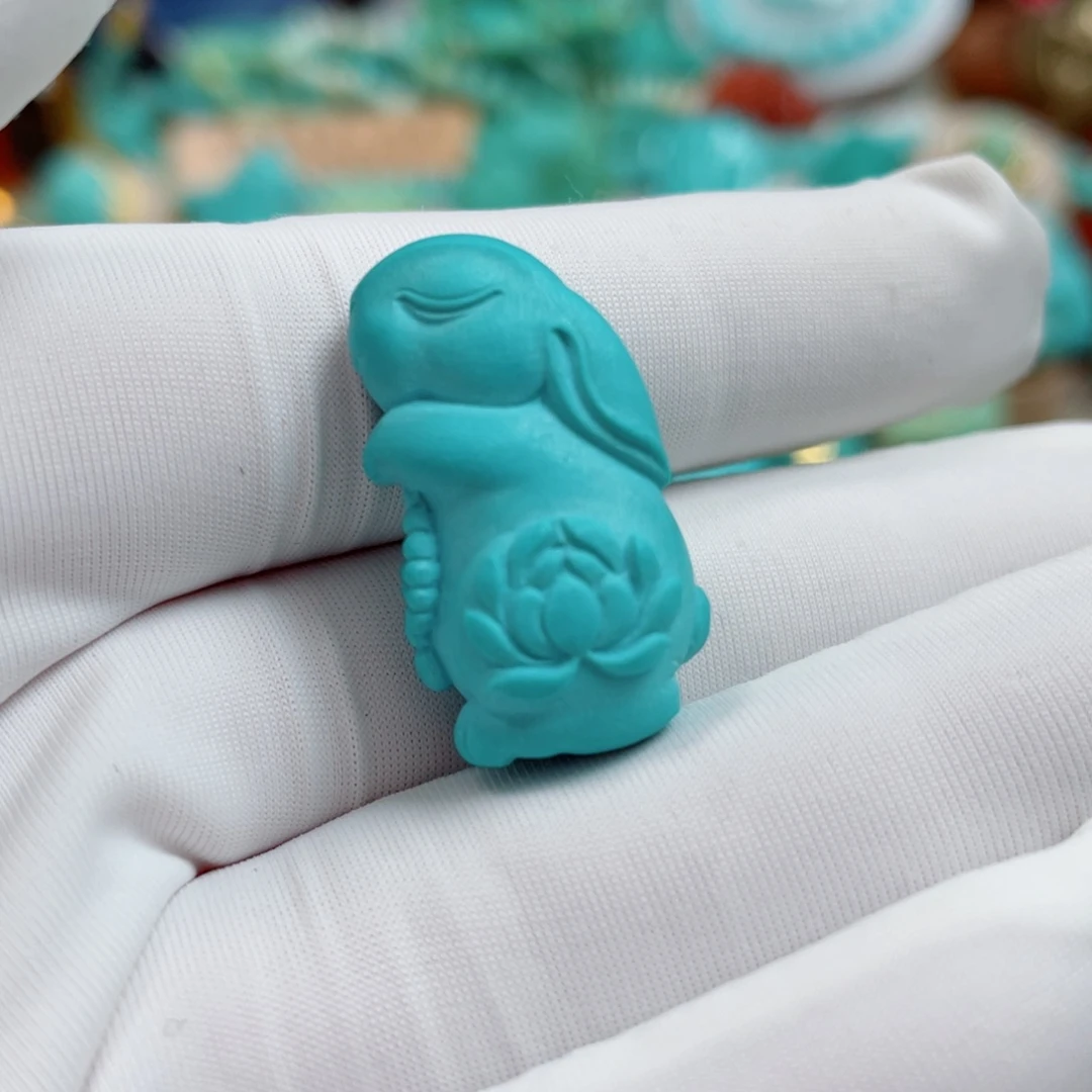 绿松石未镶嵌珠宝奇石