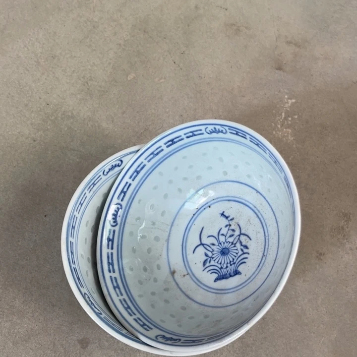用***7摆件怀旧瓷器，默认微瑕，介意勿拍