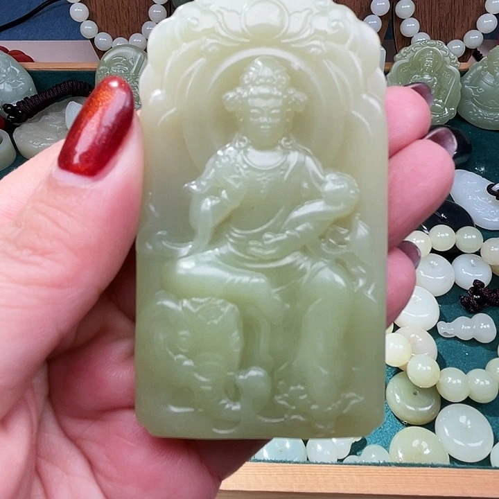 和田玉（糖玉）未镶嵌颈饰