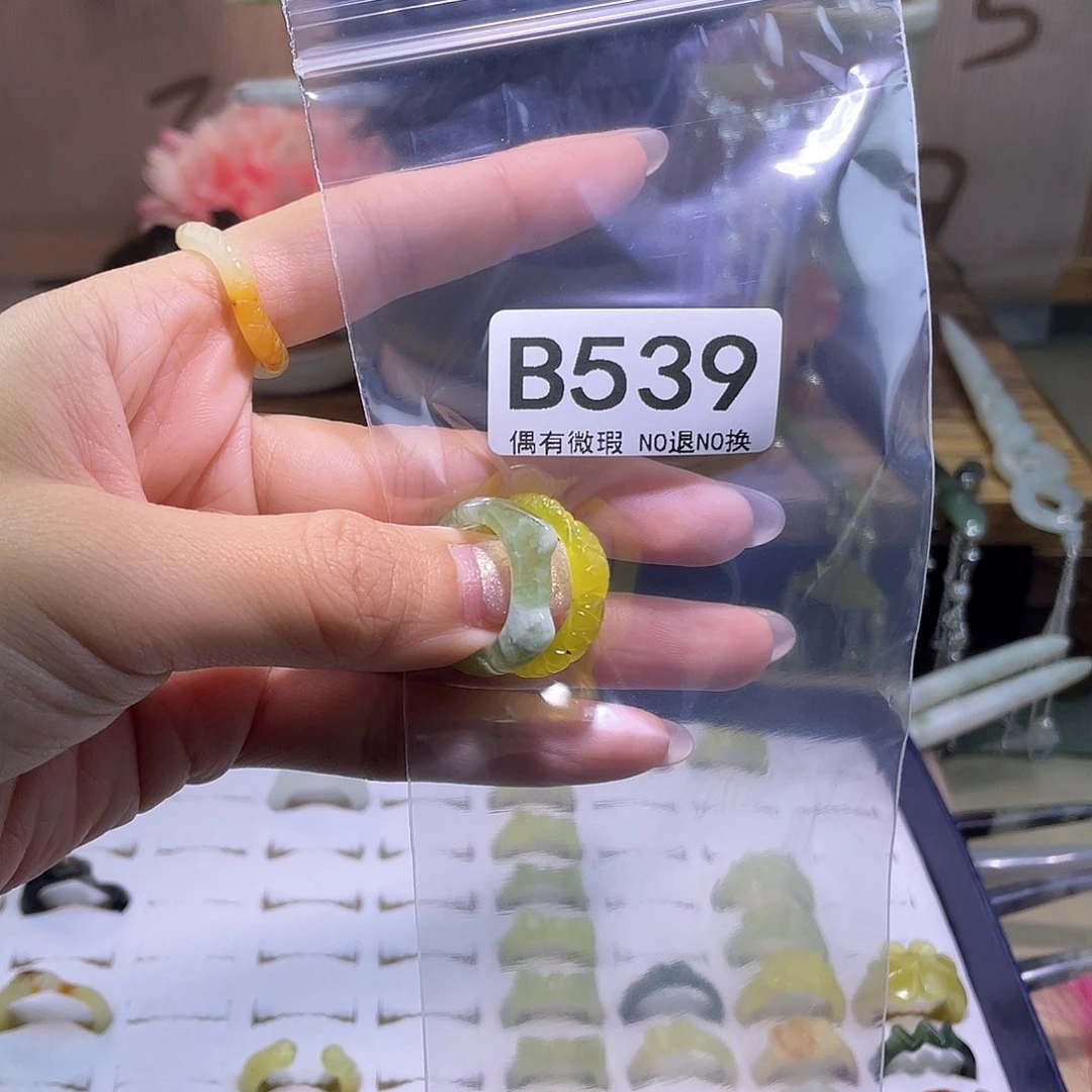 蛇纹石玉发饰银S925镀金镶嵌小**兽