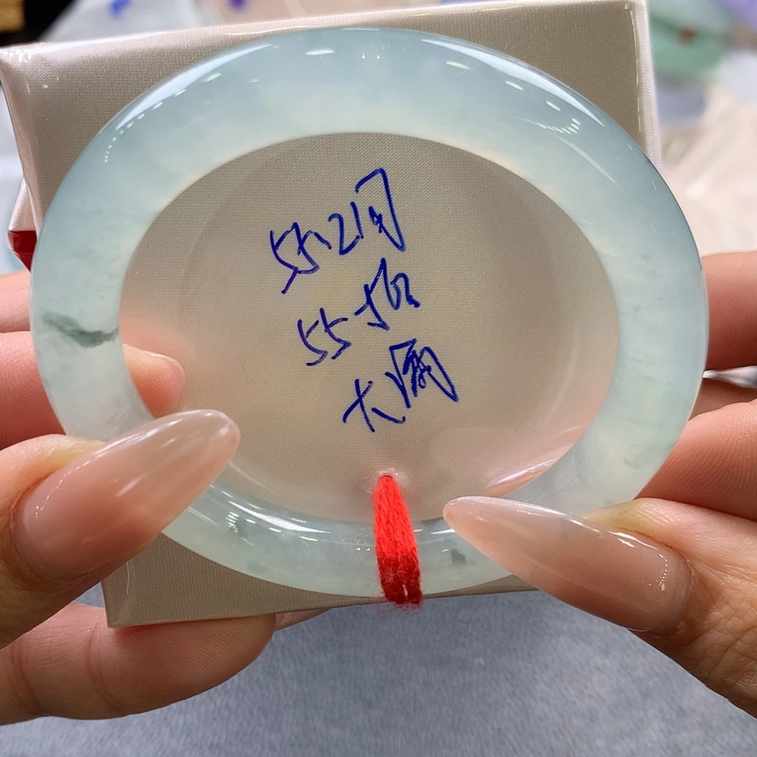 翡翠未镶嵌手镯55.2圆大漏