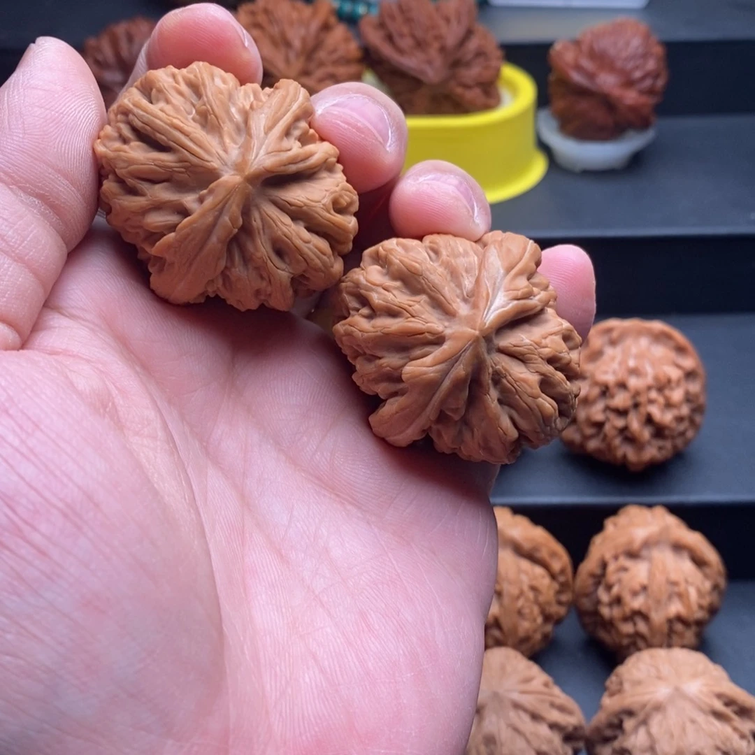 吊坠文玩核桃42全品红锦鲤