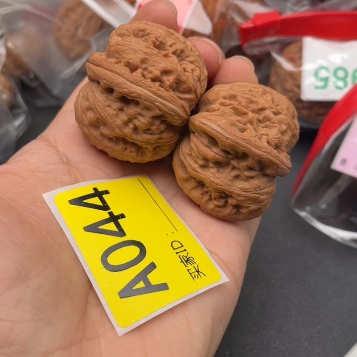 文玩核桃吊坠核桃