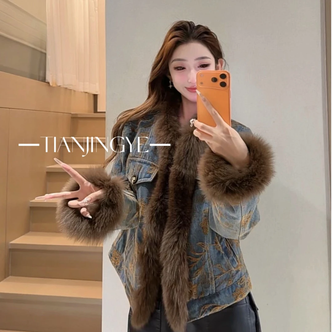 JINGYE25~设计感印花牛仔袖口门襟拼接毛毛外套