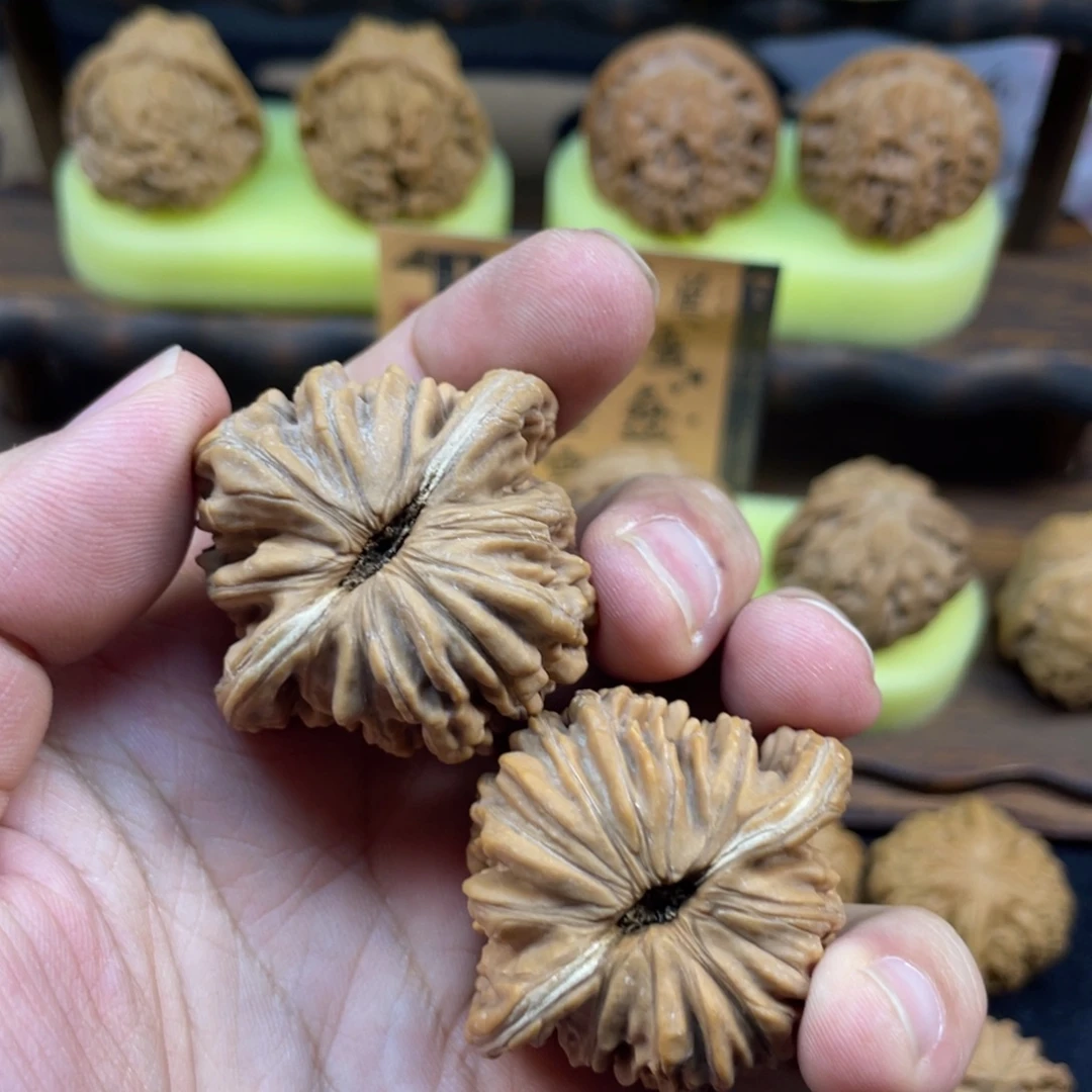 ****期吊坠文玩核桃楼子